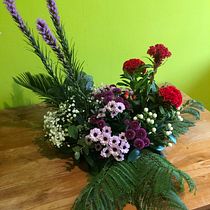 Mi proyecto del curso: Diseño y creación de composiciones florales. Un progetto di Interior design, Paesaggismo, Interior Design, DIY e Design floreale e vegetale di Verónica Cardona - 18.09.2023