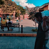 Mi proyecto del curso: Introducción a la fotografía callejera. Un projet de Photographie, Photographie extérieure, Photographie documentaire, Photographie lifest , et le de fergleznoc43 - 21.09.2023