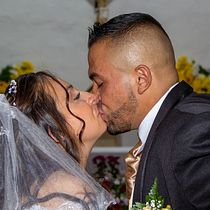 Mi proyecto del curso: Fotografía de boda: sesión de pareja. Un projet de Photographie, Photographie de portrait, Photographie documentaire , et Composition photographique de Fredy Baquero - 25.09.2023
