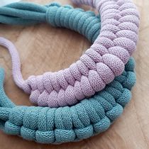 My project for course: Rope Jewelry for Beginners: Make Your Own Necklaces. Un progetto di Artigianato, Design di gioielli, Macramè e Textile Design di jennuska - 04.10.2023