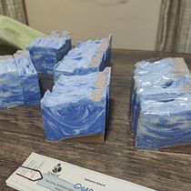 Meu projeto do curso: Técnicas decorativas e elaboração de sabonetes a frio. Arts, Crafts, and DIY project by Ana Fox - 10.05.2023