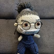 Mi proyecto del curso: Amigurumis: personas tejidas a crochet. Arts, Crafts, To, Design, Fiber Arts, Crochet, Amigurumi, and Textile Design project by bet967 - 10.08.2023
