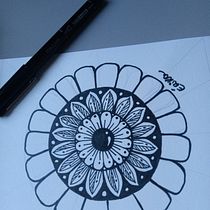 Meu projeto do curso: Zentangle e mandalas: desenhe padrões harmônicos. Un projet de Peinture, Dessin, Peinture acr, lique , et Créativité avec les enfants de Erika Ramos - 11.10.2023