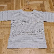 My project for course: Introduction to Crochet Short Rows for Clothing. Fashion Design, Fiber Arts, DIY, and Textile Design project by Céline Jalliffier-Merlon - 10.14.2023
