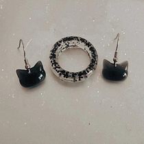 Meu projeto do curso: Design de joalheria com resina. Design de acessórios, Artesanato, Design de joias, e DIY projeto de Ana Gamelas - 17.10.2023