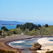 Walk to the hidden beach: Rocoto. Photograph, Digital Photograph, and Photographic Composition project by pablomunoz_8617 - 10.05.2023