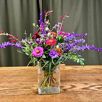 My project for course: Floral Arrangement Design with Seasonal Blooms. Design de interiores, Paisagismo, Decoração de interiores, DIY, e Design floral e vegetal projeto de Ana Kanashiro - 20.10.2023