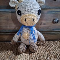 My project for course: Crocheting Amigurumi Animals for Beginners. Arts, Crafts, To, Design, Crochet, Amigurumi, and Textile Design project by moniquevanrensburg93 - 10.22.2023