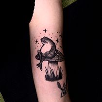 My project for course: Botanical Tattoo with Pointillism. Ilustração tradicional, Desenho de tatuagens e Ilustração botânica projeto de Teo Markoja - 02.11.2023