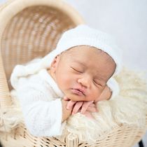 Lumi Baby. Portrait Photograph, Digital Photograph, and Fine-Art Photograph project by dr.Vidya Ananda - 11.05.2023