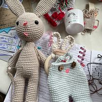 Mi proyecto del curso: Amigurumi: diseño de ropa, pelo y complementos. Projekt z dziedziny Amigurumi użytkownika Beatriz - 03.10.2022