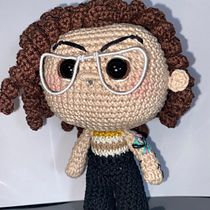 Meu projeto do curso: Amigurumi: minha versão amigU. Artesanato, Design de brinquedos, Tecido, Crochê, Amigurumi, e Design têxtil projeto de Bianca Souza - 07.11.2023
