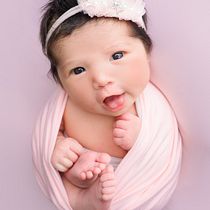Mi proyecto del curso: Introducción a la fotografía newborn. Un projet de Photographie, Photographie de portrait, Photographie de studio, Photographie lifest, le , et Photographie intérieure de Brenda Araceli Sánchez Lozano - 28.12.2023