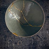 Mein Abschlussprojekt für den Kurs: Einführung zu Kintsugi: Repariere deine Tonwaren mit Gold. Arts, Crafts, Fine Arts, Ceramics, and DIY project by 77d2qnkf25 - 11.14.2023