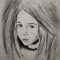 My project for course: Artistic Charcoal Portraiture: Creating Atmosphere. Ilustração tradicional, Artes plásticas, Desenho, Desenho de retrato, Desenho realista, e Desenho artístico projeto de Amber B - 10.11.2023