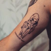 Mój projekt z kursu: Tatuaż techniką „blackwork” z użyciem cienkich linii. Tattoo Design project by karolina_domagala - 11.23.2023