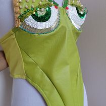 Mi proyecto del curso: Bordado de moda: embellece tu ropa con mostacillas Ein Projekt aus dem Bereich Modedesign, Stickerei, DIY, Upc, cling und Textildesign von Francisco Leal Baeza - 25.11.2023