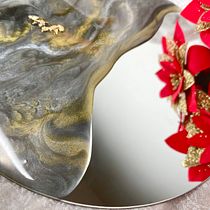 Il mio progetto del corso: Arte della resina: crea specchi originali. Projekt z dziedziny Craft, Projektowanie i w, rób mebli, Projektowanie wnętrz, Projektowanie produktowe i DIY użytkownika Morena Mellone - 25.11.2023