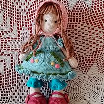 Mi proyecto del curso: Elaboración de muñecas amigurumi románticas. Arts, Crafts, To, Design, Fiber Arts, Crochet, Amigurumi, and Textile Design project by Gladys Ram - 12.17.2023