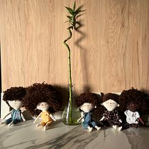 ❤️Nuestra familia❤️. Un projet de Artisanat, Conception de jouets, Réseaux sociaux, Photographie smartphone, Photographie de produits, Couture, Photographie pour Instagram , et Confection de patrons et vêtements de Montse Anglès Brú - 05.12.2023