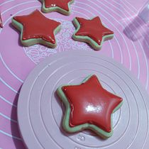 Mi proyecto del curso: Decoración de galletas con royal icing para principiantes. Design, Painting, and DIY project by Nanyss GS - 12.08.2023
