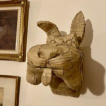 My project for course: Cardboard Sculptures for Beginners. Character Design, Arts, Crafts, Fine Arts, and Sculpture project by Catriona MacKenzie - 12.01.2023