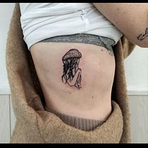 Mi proyecto del curso: Tatuaje fine line: la sutileza de la línea. Un projet de Illustration traditionnelle, Dessin , et Conception de tatouage de Paula González Beltrán - 12.12.2023