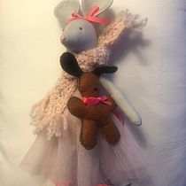 Mi proyecto del curso: Diseño y  confección de peluches. Projekt z dziedziny Projektowanie postaci, Craft, Projektowanie zabawek,  Sz, cie, Wzornictwo i krawiectwo użytkownika Mercedes Cuevas - 13.12.2023