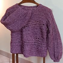 Il mio progetto del corso: Introduzione alle righe accorciate per capi all'uncinetto. Fashion Design, Fiber Arts, DIY, and Textile Design project by Jessica Bocedi - 12.14.2023