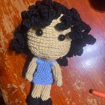 Mi proyecto del curso: Amigurumis: personas tejidas a crochet. Arts, Crafts, To, Design, Fiber Arts, Crochet, Amigurumi, and Textile Design project by valenzuelac11 - 12.21.2023