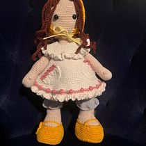 My project for course: Design and Crochet Romantic-Style Amigurumi. Arts, Crafts, To, Design, Fiber Arts, Crochet, Amigurumi, and Textile Design project by superlayne - 12.25.2023