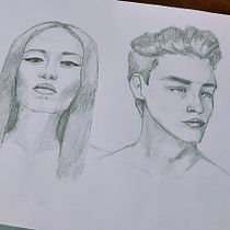 My project for course: Graphite Line Drawing for Portrait Sketchbooking. Un proyecto de Bellas Artes, Bocetado, Dibujo, Dibujo de Retrato y Sketchbook de Elizabeth Cartagena - 31.12.2023