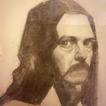 My project for course: Realistic Portrait with Graphite Pencil. Un progetto di Illustrazione tradizionale, Belle arti, Bozzetti, Disegno a matita, Disegno, Disegno di ritratti, Disegno realistico, Disegno artistico e Disegno anatomico di amydodsworth - 01.01.2024