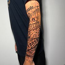 Meu projeto do curso: Lettering para tatuagem. Een project van Kalligrafie,  Belettering y  Tatoeageontwerp van Gabriel Rocha - 03.01.2024