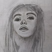 Mój projekt z kursu: Portret artystyczny węglem: tworzenie atmosfery. Ilustração tradicional, Artes plásticas, Desenho, Desenho de retrato, Desenho realista, e Desenho artístico projeto de Wojciech Wójcik - 03.01.2024