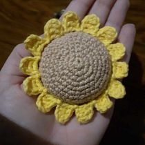 Meu projeto do curso: Amigurumi: crie pessoas com crochê. Arts, Crafts, To, Design, Fiber Arts, Crochet, Amigurumi, and Textile Design project by Clarisse Queirós - 01.04.2024