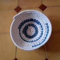 Mi proyecto del curso: Cestería para principiantes: la técnica de espiral. Un projet de Création d'accessoires, Artisanat, St, lisme, Art textile , et Design textile de Elena Cano - 06.01.2024