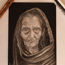 My project for course: Realistic Portrait with Graphite Pencil. Un progetto di Illustrazione tradizionale, Belle arti, Bozzetti, Disegno a matita, Disegno, Disegno di ritratti, Disegno realistico, Disegno artistico e Disegno anatomico di Andrea Leis - 12.01.2024