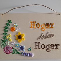 Mi proyecto del curso: Bordado sobre madera. Arts, Crafts, Fine Arts, Embroider, and Textile Design project by Morena Nardone - 01.15.2024