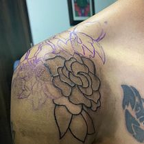 Mi proyecto del curso: Diseño de tatuajes Blackwork. Un projet de Illustration traditionnelle, Conception de tatouage , et Design  de Fernanda Usquiano - 16.01.2024