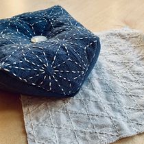 Nadelkissen mit Asano-ha Stickerei & Kagome Stickerei. Un projet de Broderie, Art textile, DIY, Upc, cling , et Design textile de ripmavel - 16.01.2024