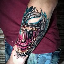 Mi proyecto del curso: Tatuaje artístico full color. Een project van Traditionele illustratie,  Tekening, Digitale illustratie,  Tatoeageontwerp y Digitale tekening van Henry Steven Sierra Cardona - 18.08.2024
