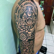 Mi proyecto del curso: Tatuaje para principiantes. Tattoo Design, and Design project by Adrian Vega Granados - 01.04.2024