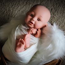 My project for course: Newborn Photography 101: Capture Their First Moments. Portrait Photograph, Digital Photograph, Fine-Art Photograph, and Photograph project by lizgulledgephotography - 01.22.2024
