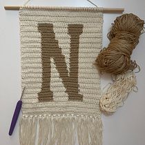 Mi proyecto del curso: Intarsia crochet: teje tus propios tapices. Fashion Design, Decoration, Fiber Arts, DIY, Crochet, and Textile Design project by jessimontiel90 - 01.24.2024