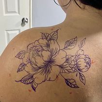 Mi proyecto del curso: Tatuaje botánico con puntillismo. Ilustração tradicional, Desenho de tatuagens e Ilustração botânica projeto de María Alejandra Guarache Acuña - 25.01.2024