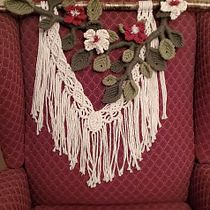 My project for course: 3D Macramé for Botanical Wall Hanging. Un proyecto de Artesanía, Interiorismo, Tejido, Macramé y Diseño textil de odilecacace - 29.01.2024