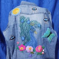 Mi proyecto del curso: Diseño de moda: pintura y bordado sobre prendas. Projekt z dziedziny  Malarstwo, Projektowanie mod,  Haft, DIY, Upc, cling, Wzornictwo tekst i liów użytkownika Ana Liz Acuña - 01.02.2024