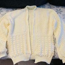 My project for course: Crochet: Design and Stitch Romantic Garments. Design de moda, Tecido, DIY, Crochê, e Design têxtil projeto de simon.alexxandra - 01.02.2024