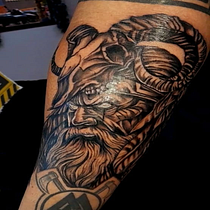  Tatuaje blackwork con línea fina. Un progetto di Design di tatuaggi di Diego Albeiro Montoya Gonzalez - 28.01.2024